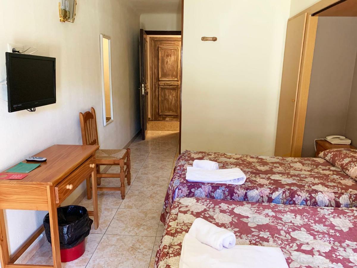 Hotel Barcelona Сант-Жулія-де-Лорія Екстер'єр фото